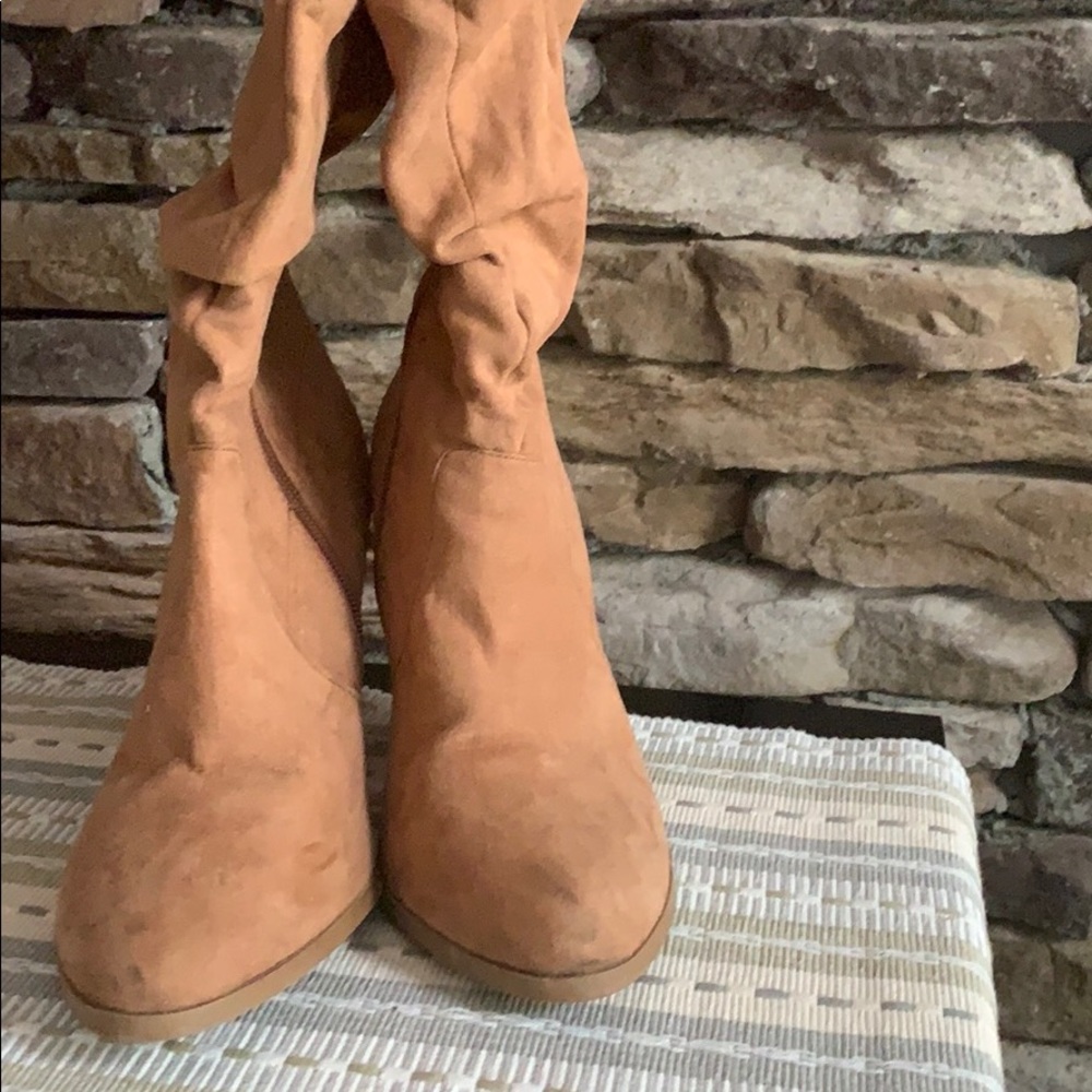 Tan/brown knee high boots
